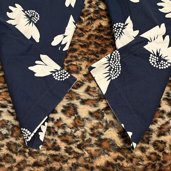 Vintage Y2K Tommy Hilfiger Blue Floral Print Design Cropped Pants - Picture 8 of 12